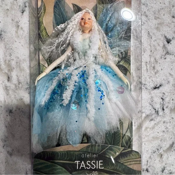 Atelier TASSIE Handmade Fairy with Multicolor Wings & long white hair - Picture 1 of 5